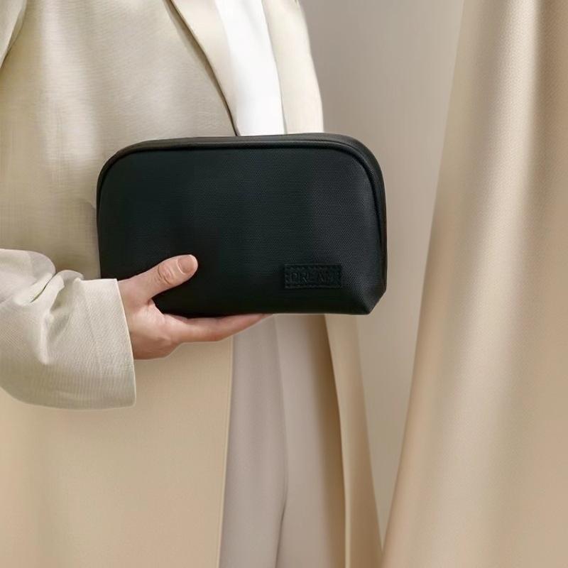 Efficient Storage Pouch for USB Cables Power Bank Durable Electronics Organizer