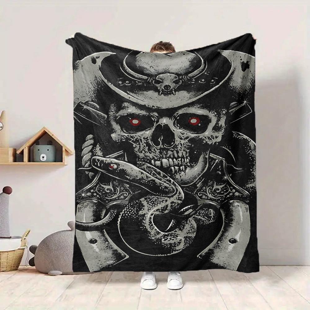 1pc Skull, Snake Blanket - Lightweight Flannel Fleece with Digital Printing, Soft Warm for Sofa, Travel, Camping, Office yy251018320