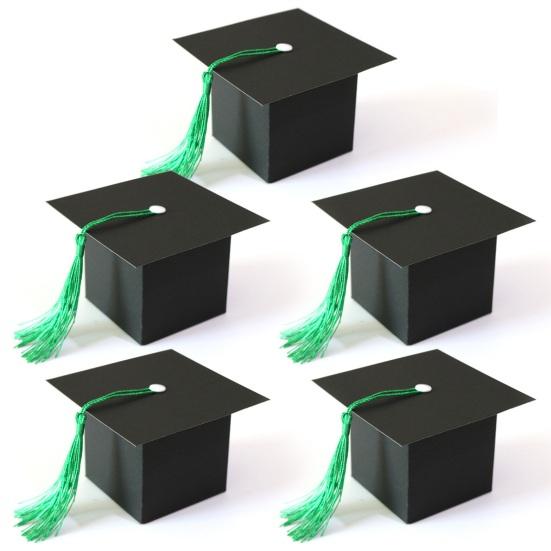 50Pcs Graduation Hat Candy Boxes with Tassels Square Chocolate Goodies Snack Paper Storage Boxes Party Favors Treat Packaging Boxes
