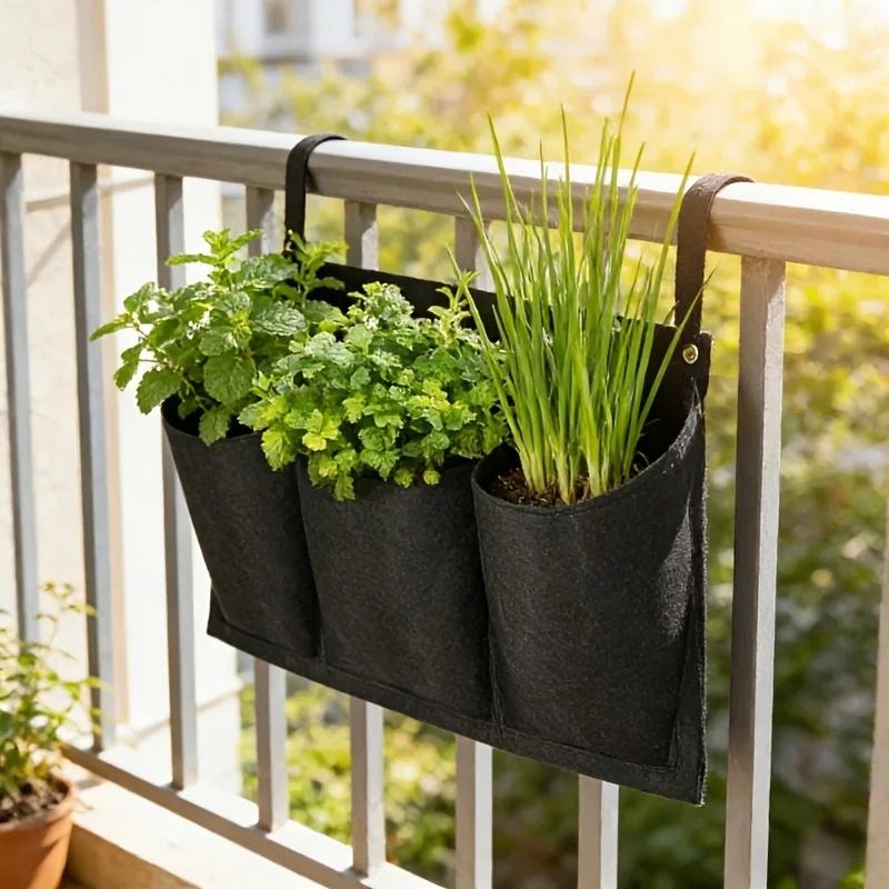 Breathable Black Felt Wall Plant Grow Bag Durable Non-woven Hanging Planter For Home Outdoor Greening