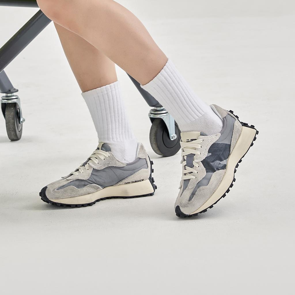 New Balance 327 Grey Matter Unisex Sneakers Magnet U327WCA