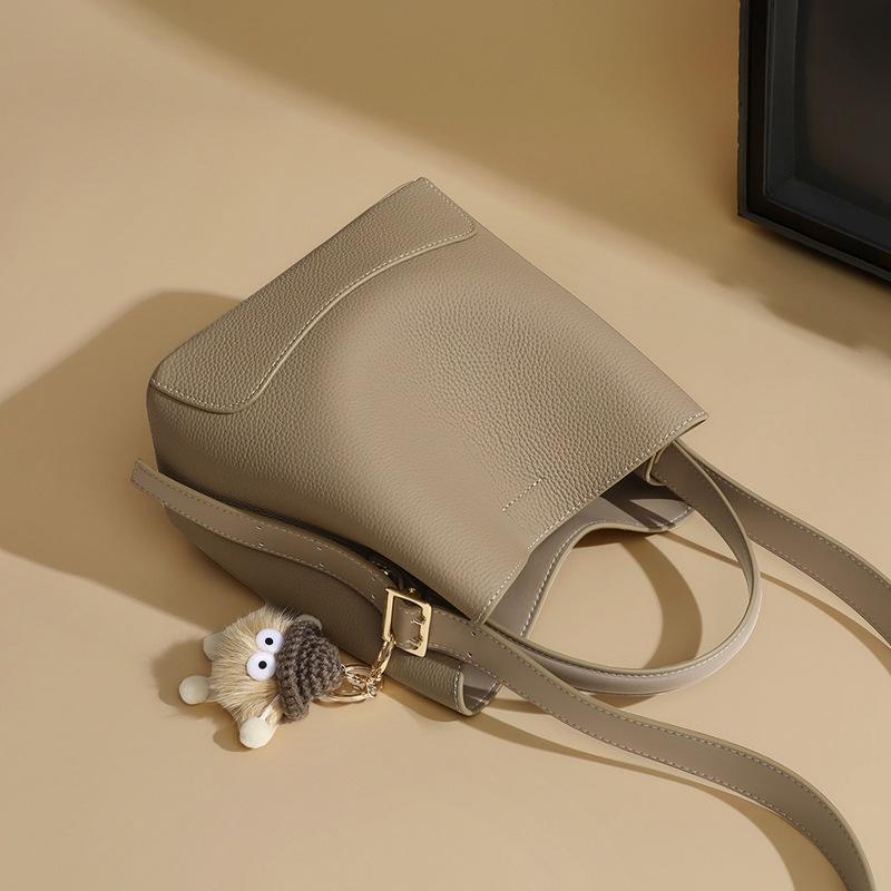 Bucket Bag Women's 2025 New Autumn and Winter Women's Bag Large Capacity Versatile Shoulder Crossbody Bag Handbag Box Bag