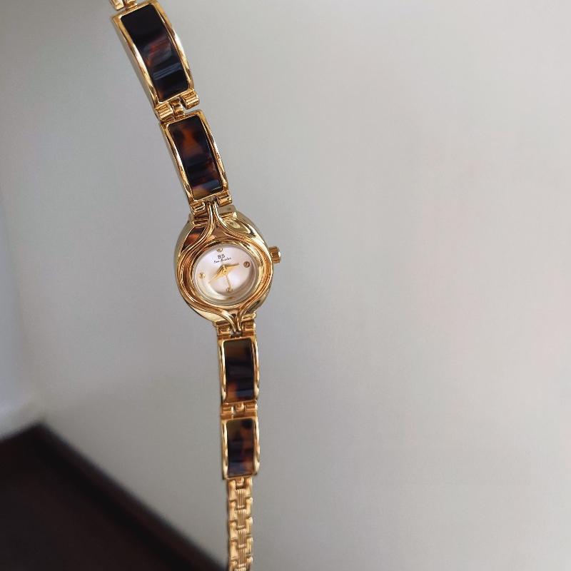 Antique retro gold bracelet watch small dial ladies luxury temperament stainless steel watch accessories gift for women