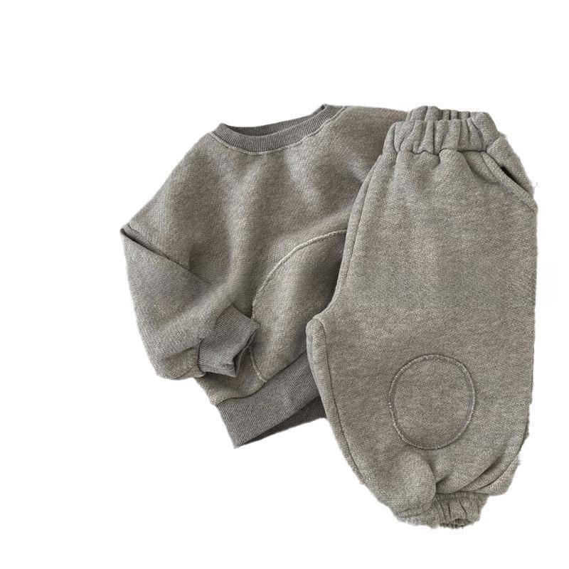 Детский зимний флисовый костюм-двойка в корейском стиле: Стильный лоскутный свитер и повседневные брюки