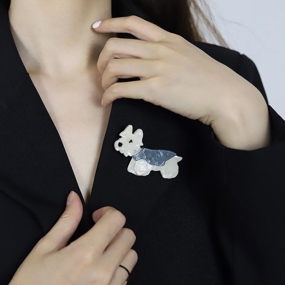 Blucome Милые акриловые булавки для собак ручной работы для женщин и девочек, брошь с милым животным из мультфильма, значок, булавки для лацканов, вечерние ювелирные изделия, Рождество