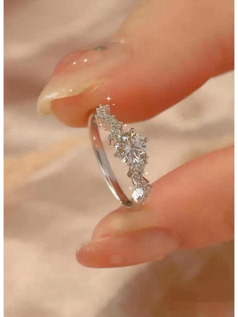 Star Dream Moissanite Fashion Ring: High-End Luxury Design, Versatile Proposal or Wedding Band with Super Flash.