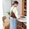 [Discoat] [Discourt] padded hobo bag DCZ10A2112A0007 Free brown