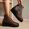 Женские ботильоны на танкетке с вышивкой Дизайнерские туфли в стиле ретро на среднем каблуке Трендовые зимние новые классические готические кожаные ботинки Botas De Mujer
