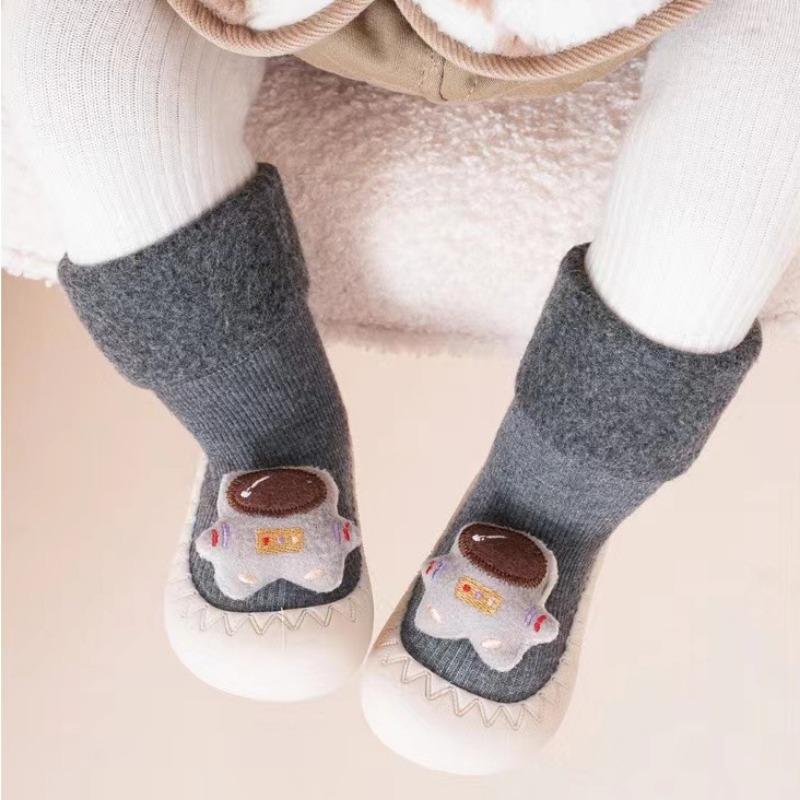 Newborn Baby Toddler Shoes Spring and Autumn Moving Season Cartoon Fleece Thickened Indoor Non-slip Soft Sole Indoor Floor Shoes