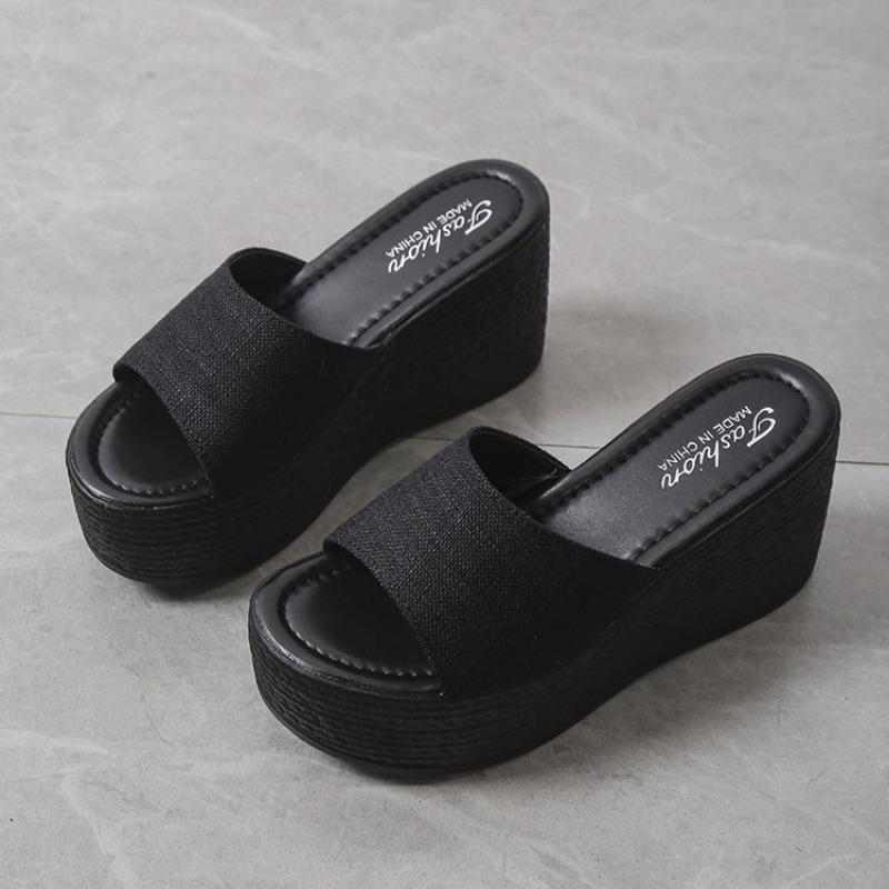 Модные женские пляжные тапочки на платформе, высокие каблуки, босоножки на танкетке, летняя обувь 2024 года, новые женские туфли, толстые шлепанцы, сексуальные туфли-лодочки, модные шлепанцы
