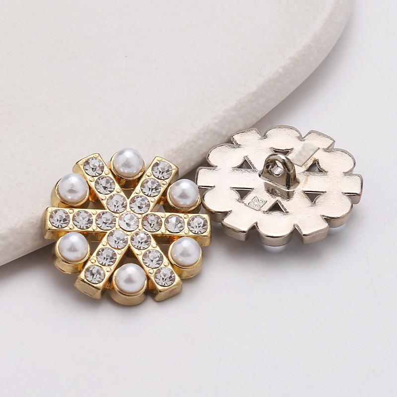 Rhinestone Metal Buttons for Women's Coats & Sweaters - Hand Sewn Fragrance-Style Round Alloy Decorations