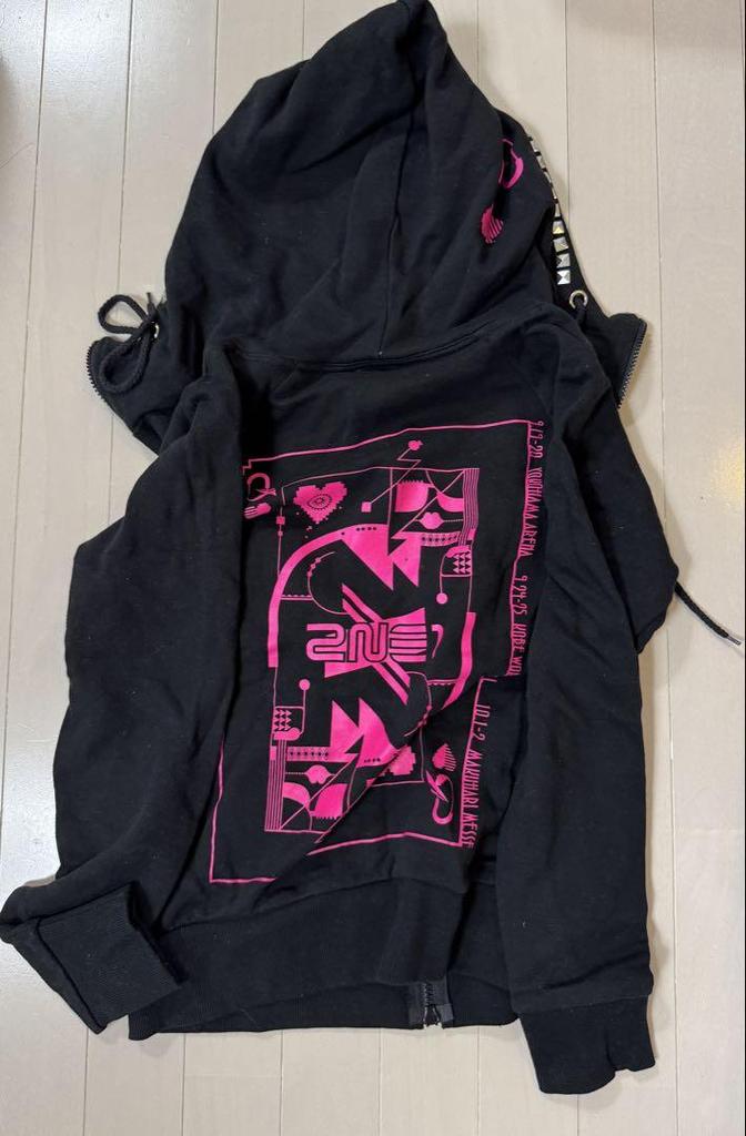 [USED] 2NE1 1st Japan Tour NOLZA In Japan Hoodie