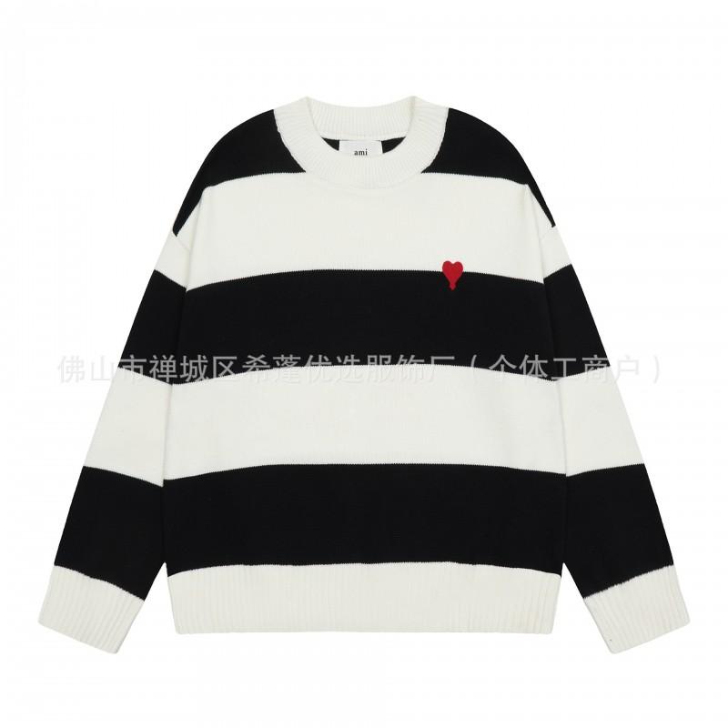 Oversized Knit Sweater With Heart Jacquard Round Neck Loose Fit Unisex Casual Pullover