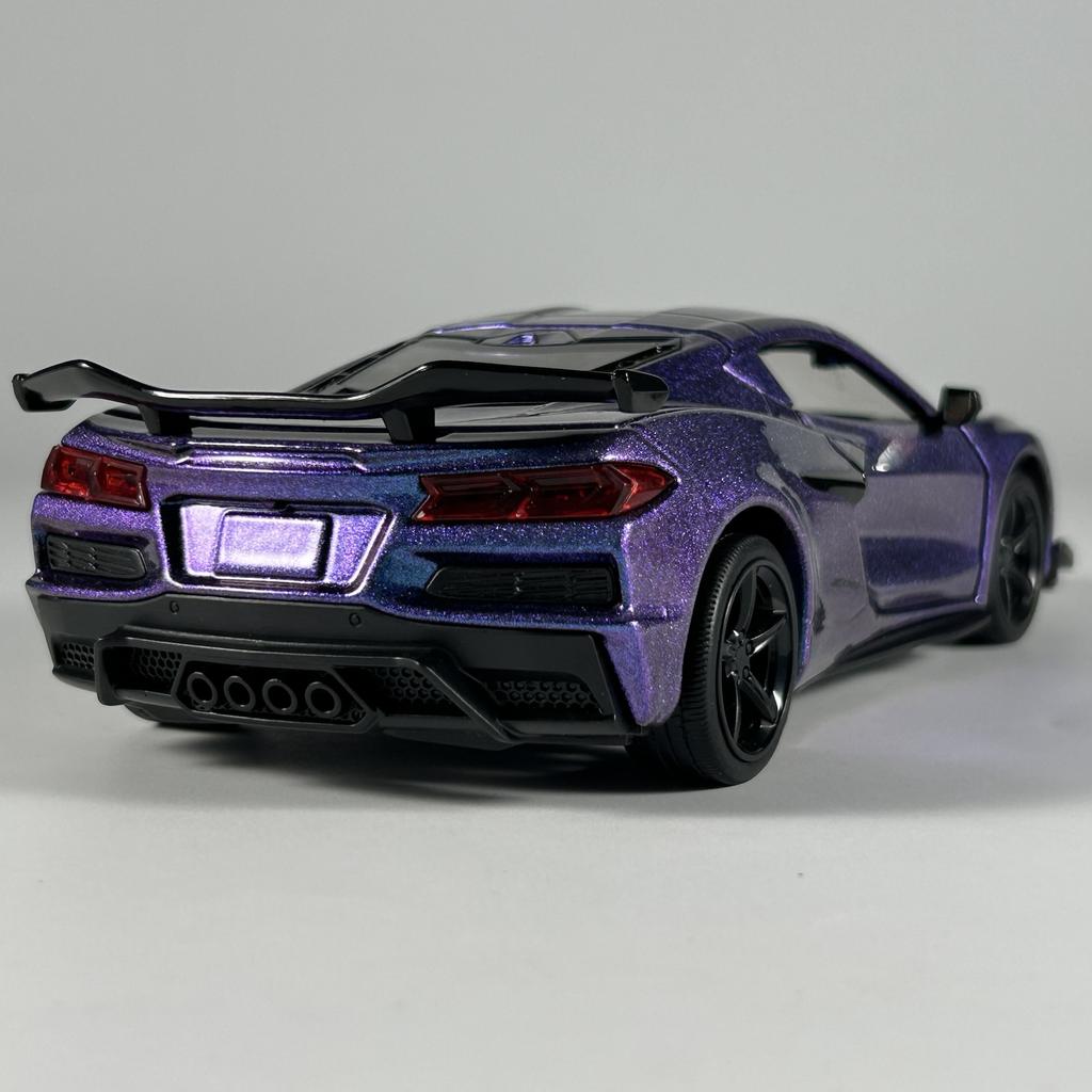 1:24 Chevrolet Corvette Z06 Supercar Alloy Metal Diecast Model Car High Simulation Home Trendy Ornaments Toy Birthday Gifts Boys