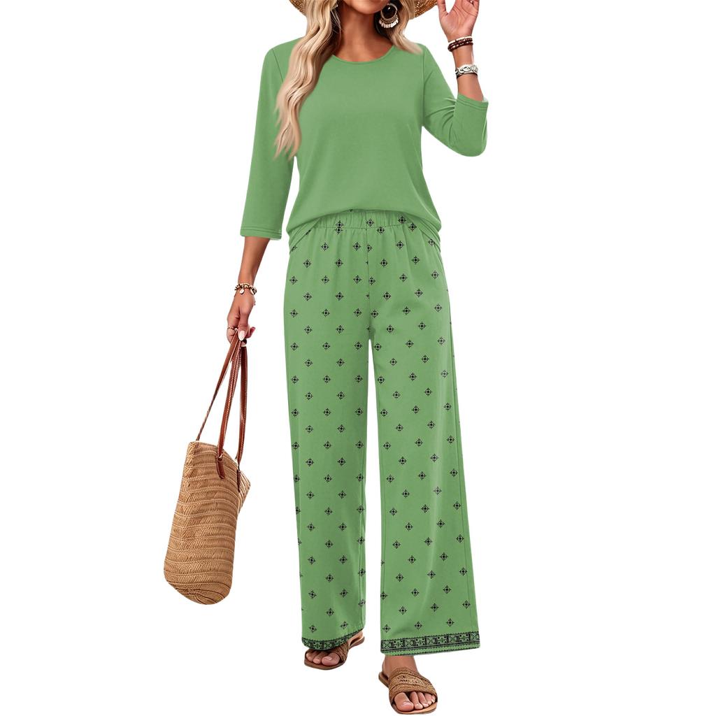 Women's Casual Fashion Round Neck Loose Fit Printed Three Quarter Sleeve Top with Wide Leg Pants Set Comfortable Lounge Wear