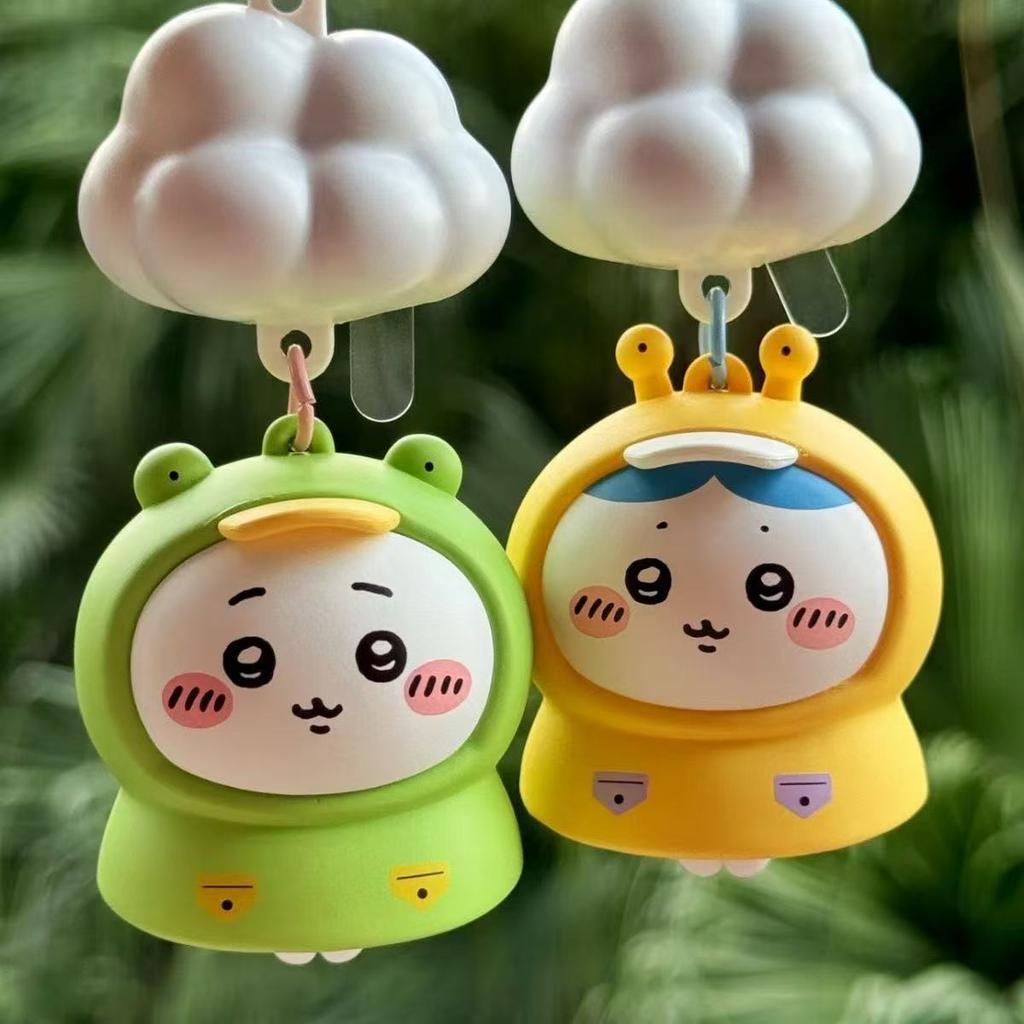 Chiikawa Raincoat Series Light Up Keychain – Cute Usagi Hachiware ABS PVC Cartoon Pendant Summer Theme Cloud Ornament Gift