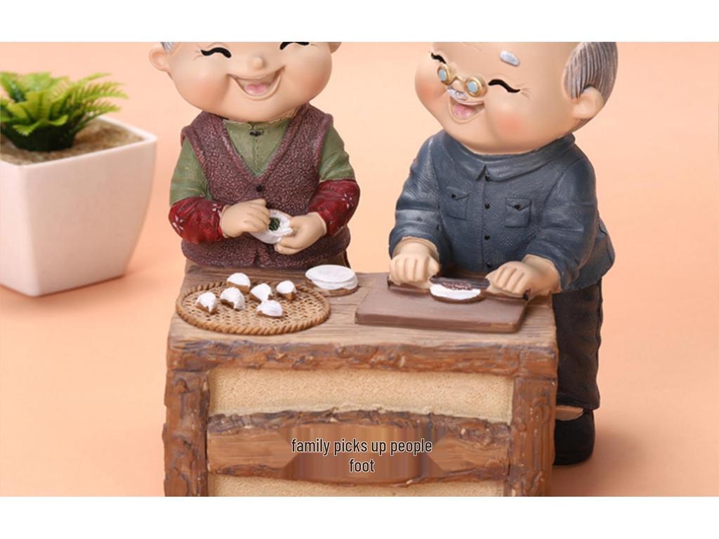 Фигурка пожилой пары, держащейся за руки: Романтический декор для дома, подарок на свадьбу или ко Дню святого Валентина