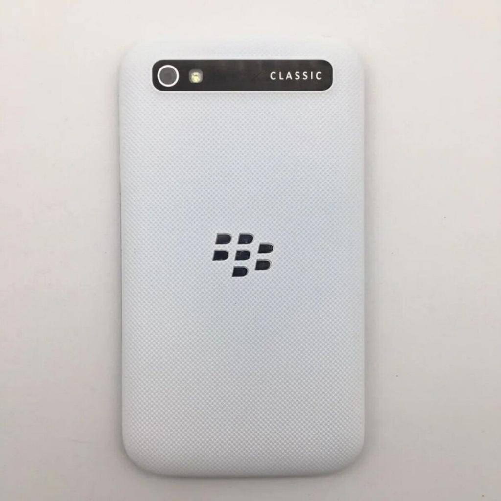 Восстановленный BlackBerry Classic Q20 4G Оригинальный Разблокированный Двухъядерный 16 ГБ ПЗУ 8 МП Камера BlackberryOS Смартфон