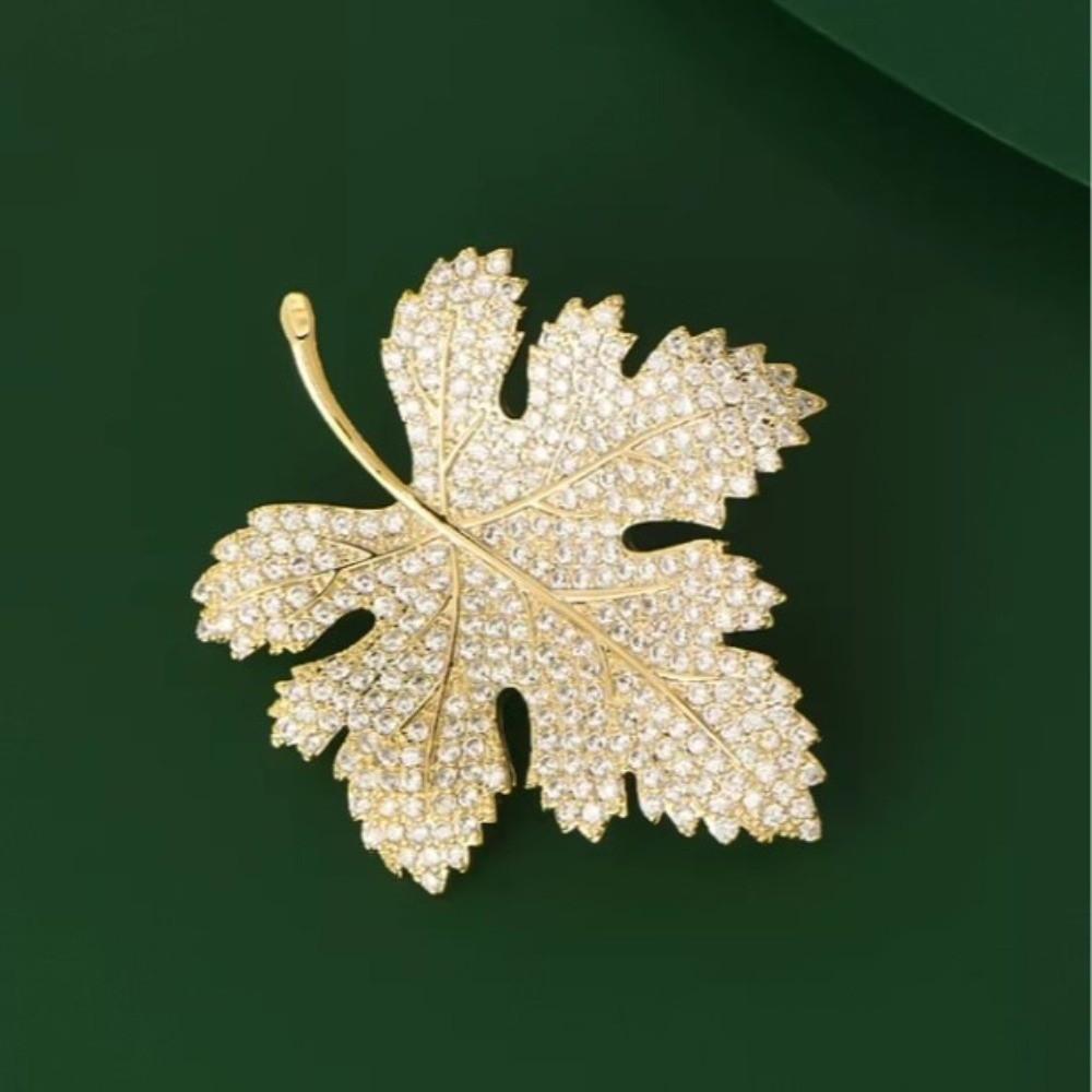 Trendy Jewelry Rhinestone Maple Leaf Brooch Vintage Maple Leaf Pin  Fashion Dress