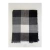 Мягкий фактурный шарф в черно-белую клетку