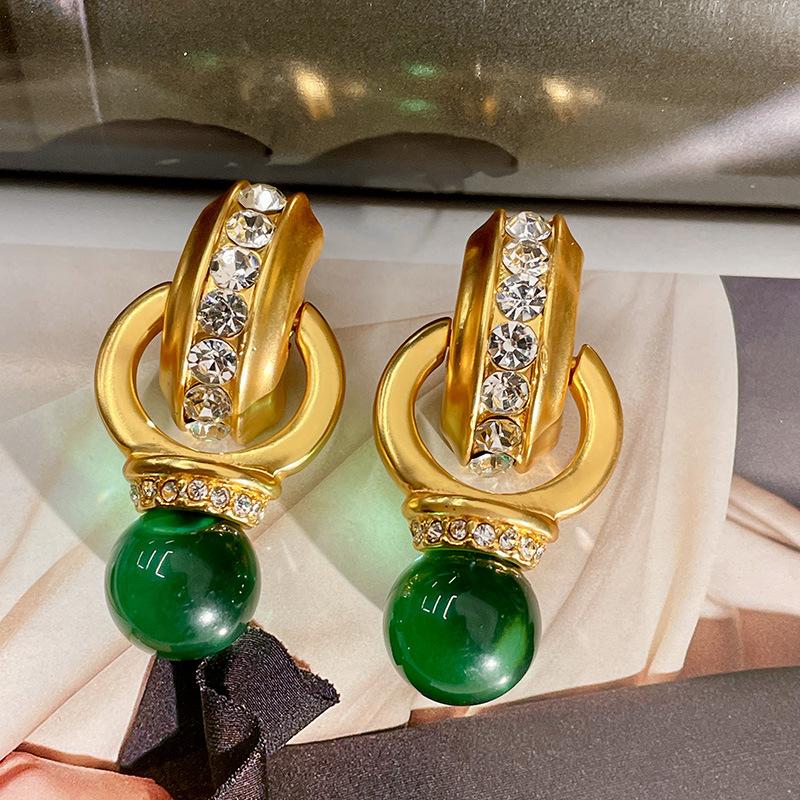 Классические серьги среднего размера для женщин и девочек с эмалью и цветком, серьги-клипсы, винтажные элегантные женские вечерние аксессуары для банкетов высокого класса, ювелирные изделия