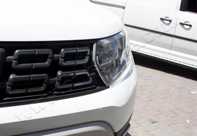 Накладки на решетку (2 шт, нерж) для Dacia Duster 2018-2024 гг