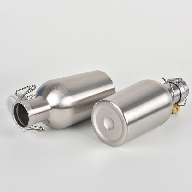 Large 304 Stainless Steel Sports Water Bottle, 64oz/2L Beer & Wine Flask