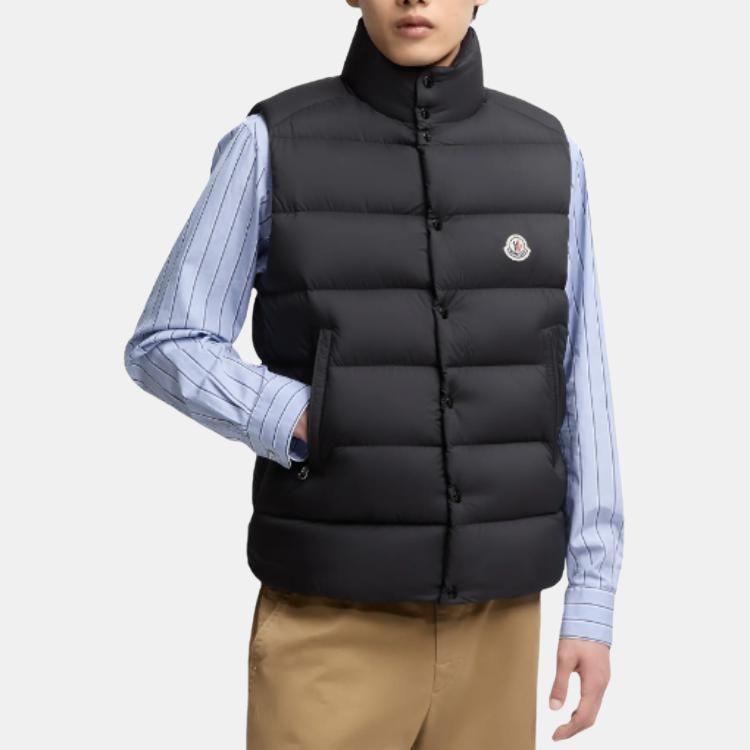 Moncler Logo Patch Quilted Sleeveless Gilet K20911A00096597YD999