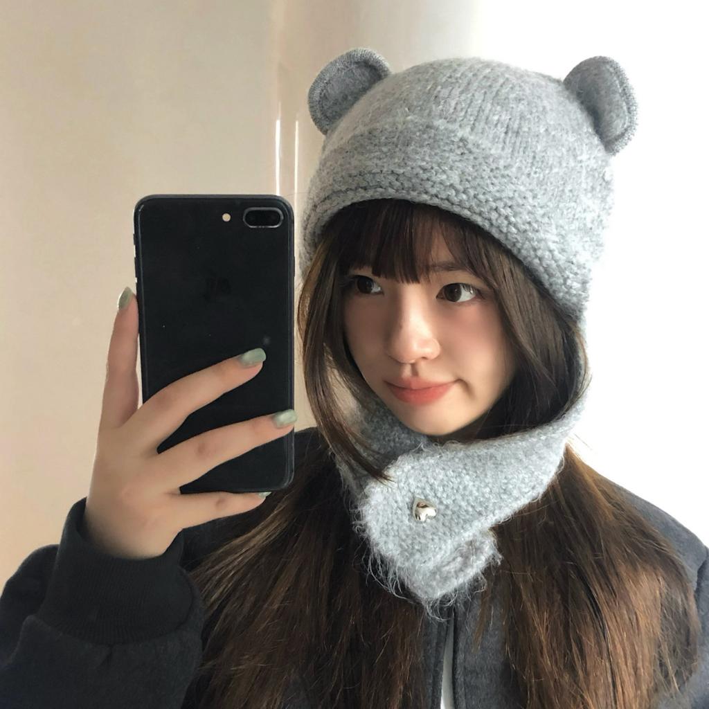 Bear wool hat female cute face small wool knitted hat warm ear protection Lei Feng hat wholesale