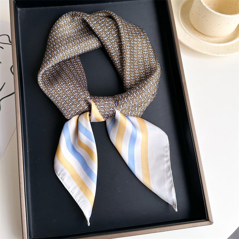 Lily Printed 70 Square Scarf Imitation Silk Sunscreen Scarf Versatile Decorative Scarf Women'S Headscarf Silk Scarf