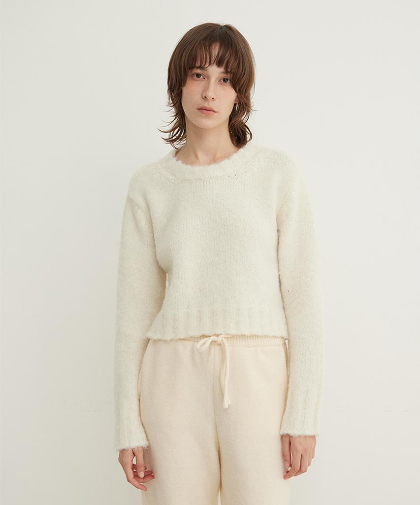 STEP AROUND Brushed Crop Round Knit_Snow Pearl
