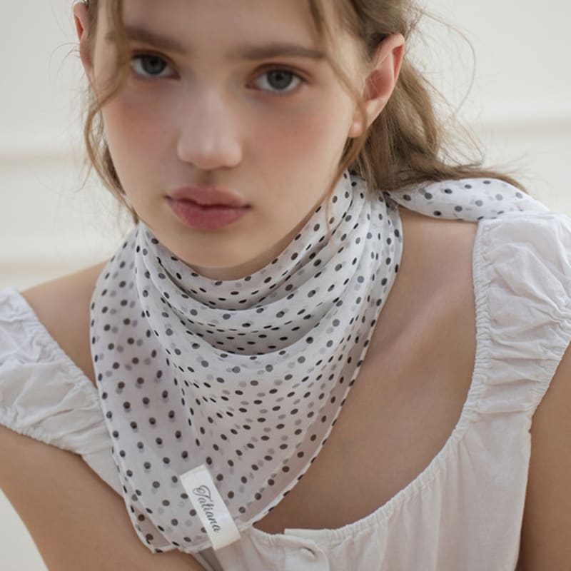 Tatiana Квадратный шелковый платок Mimi Dot SF2908 3 цвета