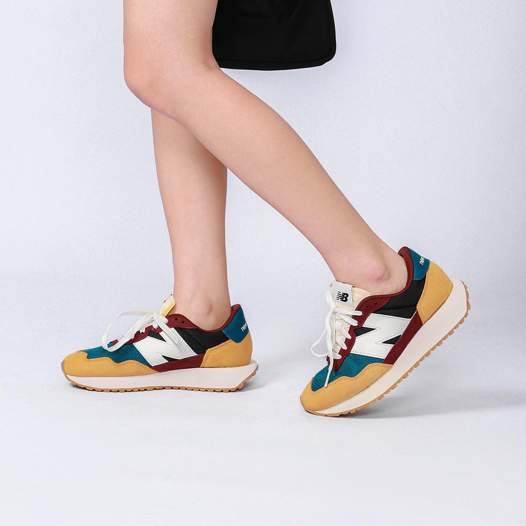 New Balance 237 Workwear Burgundy Unisex Sneakers Brown MS237HR1