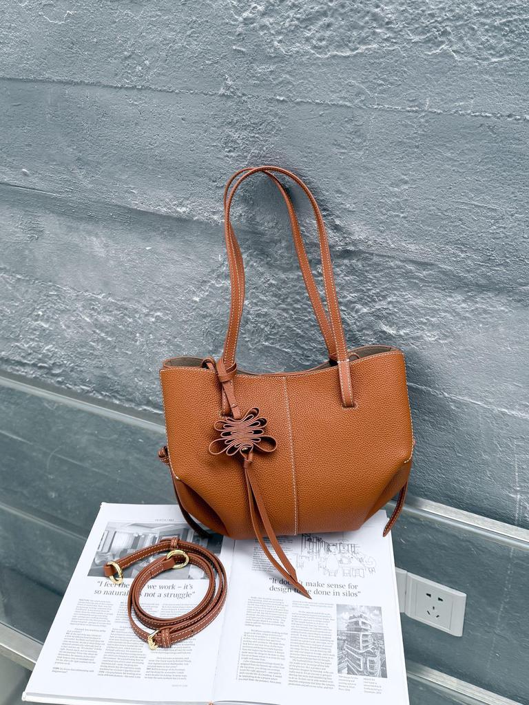 Vintage-Style Folding Basket Tote: Large Capacity Cowhide Bag for Women