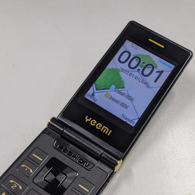 YEEMI M2-C 2G Button Phone 2.84inch Double Screen MTK GSM 2G Flip Mobile Phone Big Letters Vibration MP3 Bluetooth CellPhone For Elderly