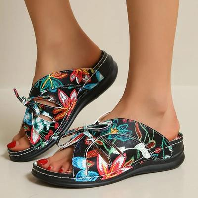 Новые летние римские сандалии с открытым носком, однотонные тапочки, женские повседневные пляжные тапочки, тапочки на танкетке с бантом, женские шлепанцы