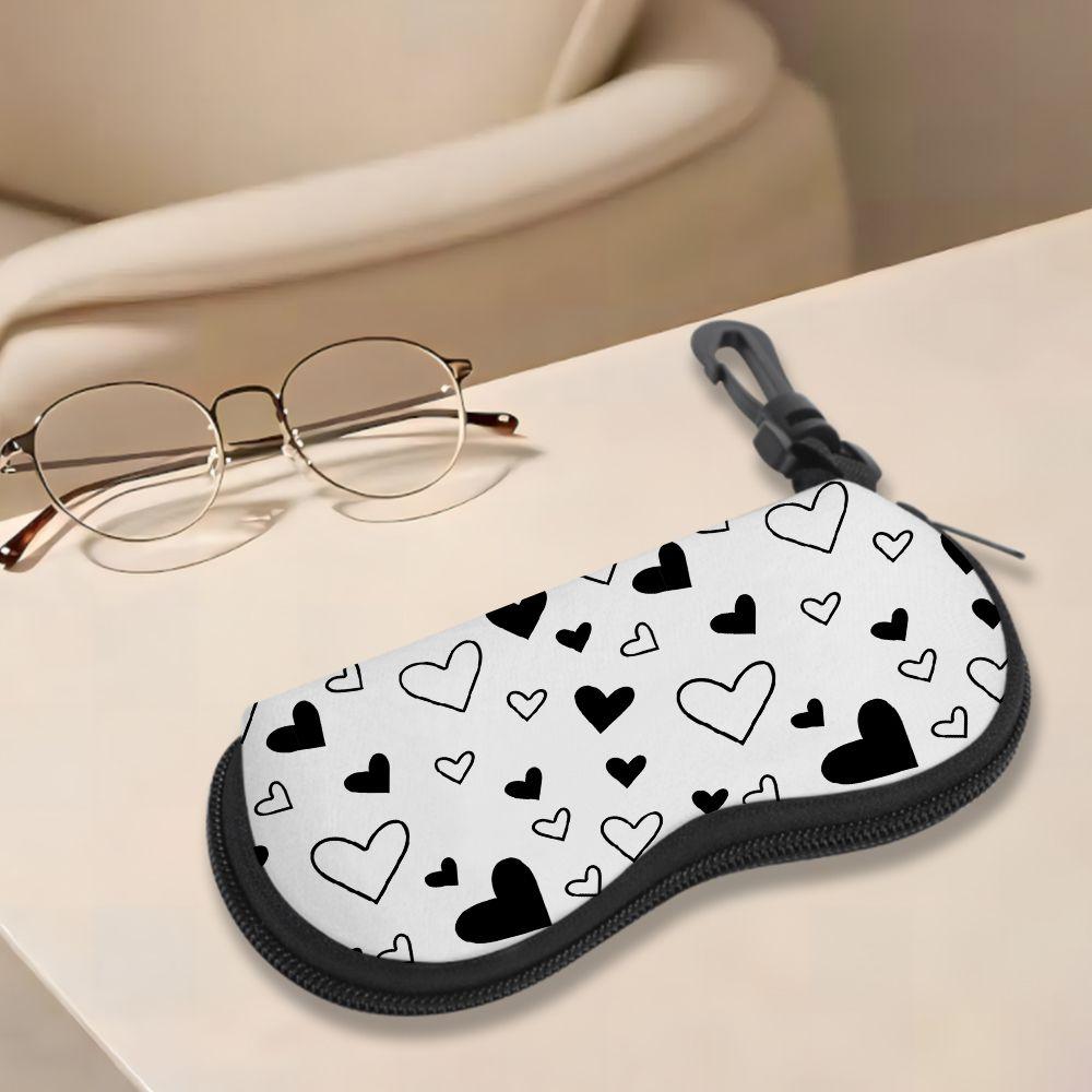 Cute Black and White Heart Print Soft Eyeglasses Sunglasses Case,Portable Eyewear Protective Pouch,Lightweight Travel Glasses Accessories