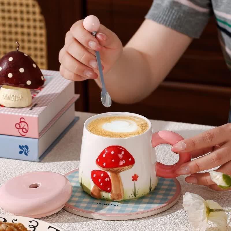 Милая керамическая кофейная кружка с грибочками, с крышкой и ложкой