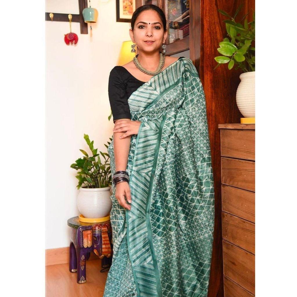 Stylish Casual Wear & Office Wear Saree for Women, Blouse (Need To Be Stitched As Per Size And Fit)