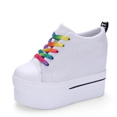 Модные парусиновые туфли на танкетке, женские туфли на платформе, вулканизированные туфли, обувь на скрытом каблуке для увеличения роста, повседневная обувь, женская обувь