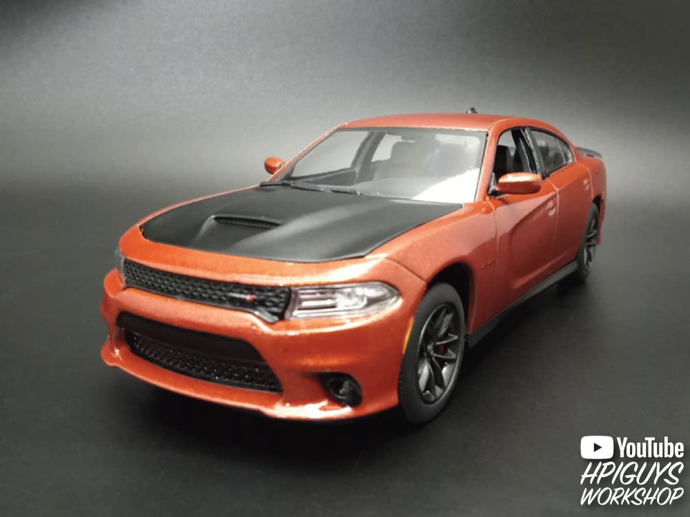 Пластиковая модель AMT 2021 Dodge Charger AMT1323 1/25 R/T