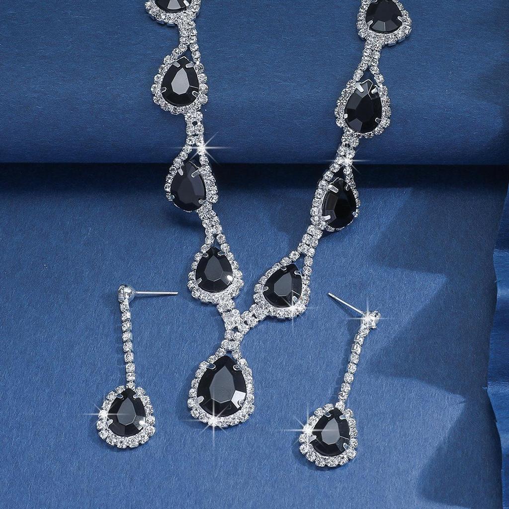 Элегантный набор ожерелий с цирконами: Винтажная цепочка на ключицу