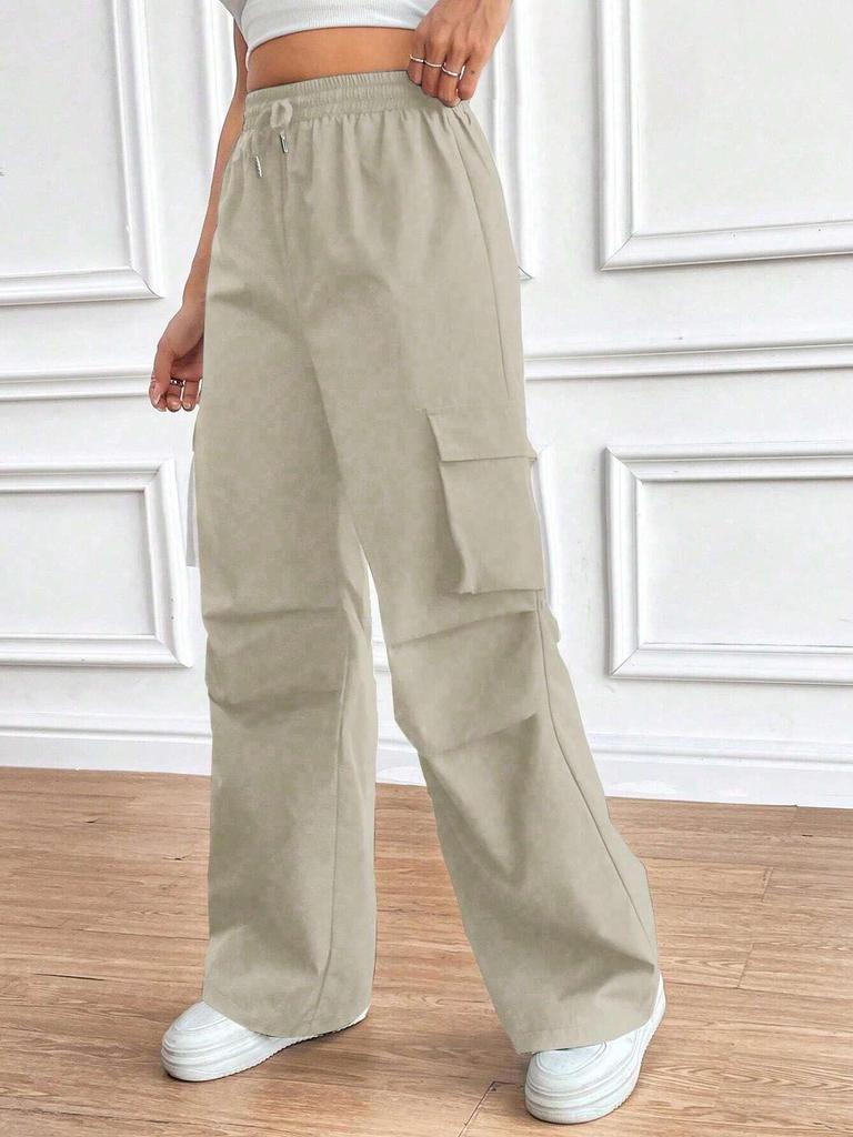 2025 Spring/Fall Elastic Waist Drawstring High-Waist Cargo Pants for Women—Loose Fit, Flap Pockets, Commuter Style.