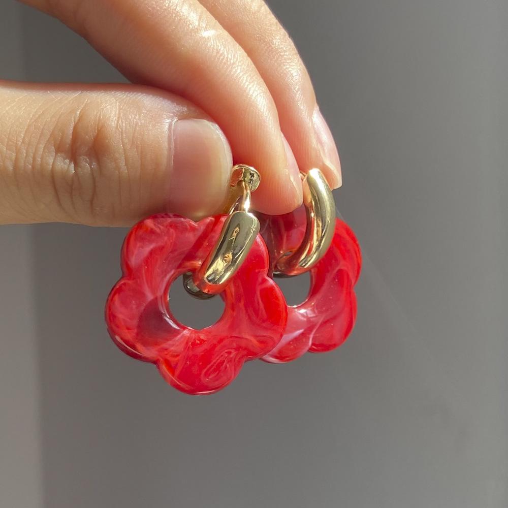 Colorful Flower Resin Acrylic Charms Earring Gold Color Circle Ear Buckle Hoop Earrings Fashion Jewelry for Women