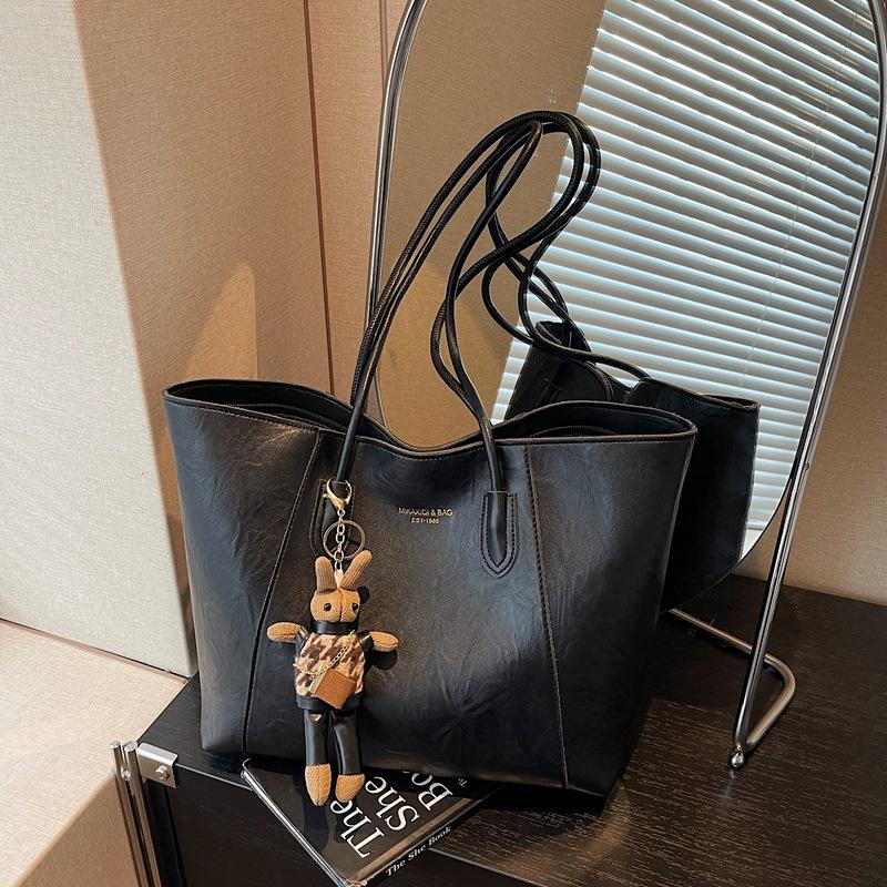 Сумка в стиле ретро премиум-класса женская осенне-зимняя 2025 популярная текстура универсальная наплечная сумка большой вместимости тоут большая сумка