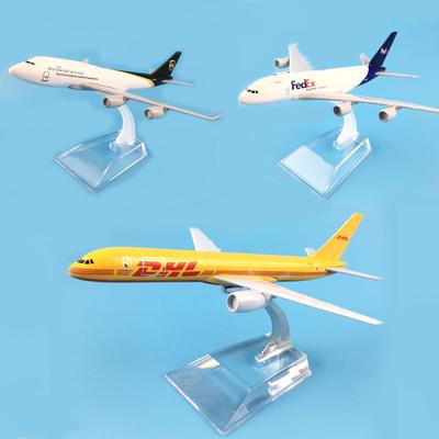 Модель самолета 16 см: DHL Boeing B757, UPS Boeing B747, Fedex Express Airbus A380.:Металлические литые модели самолетов в масштабе 1:400