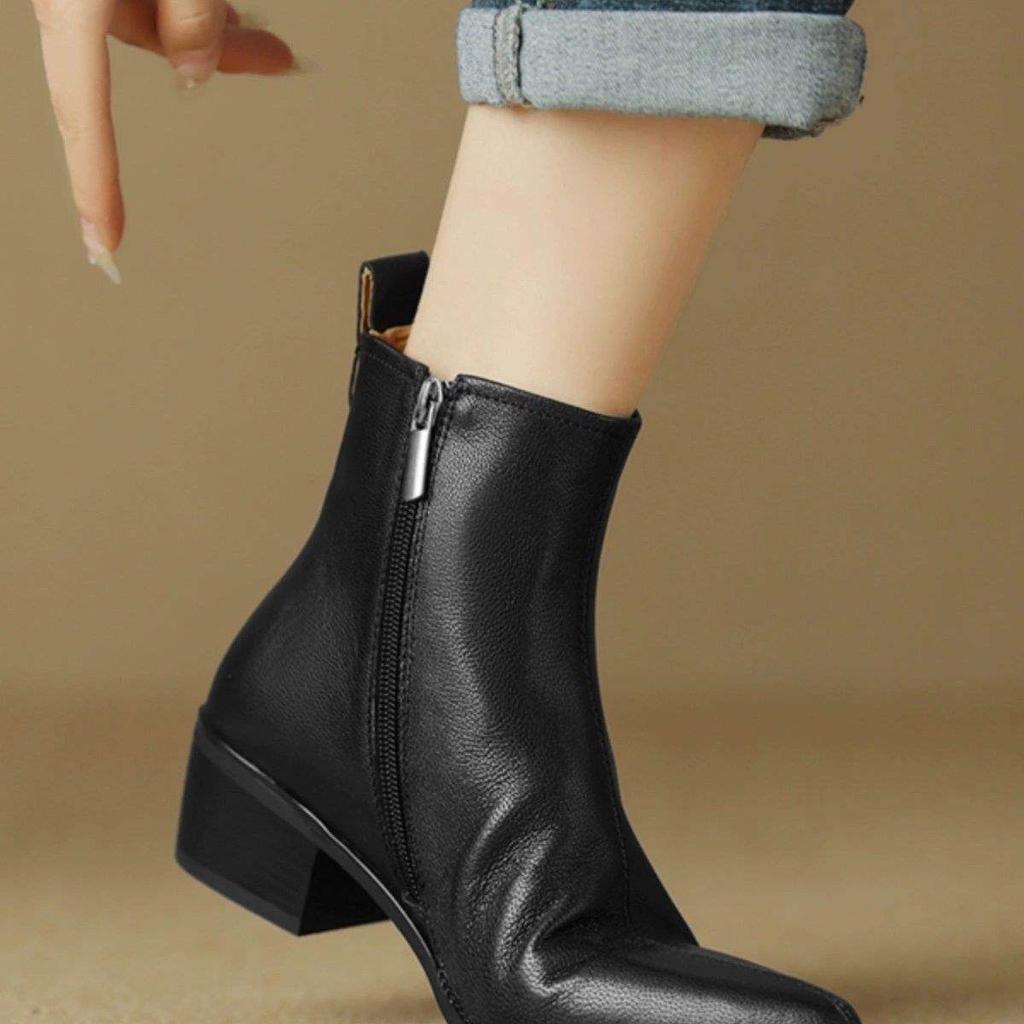 Soft Leather Pointed Short Boots Women's French Retro Autumn and Winter New Soft Leather Bare Boots Low Thick Heel Single Boots Winter High Heels Wome