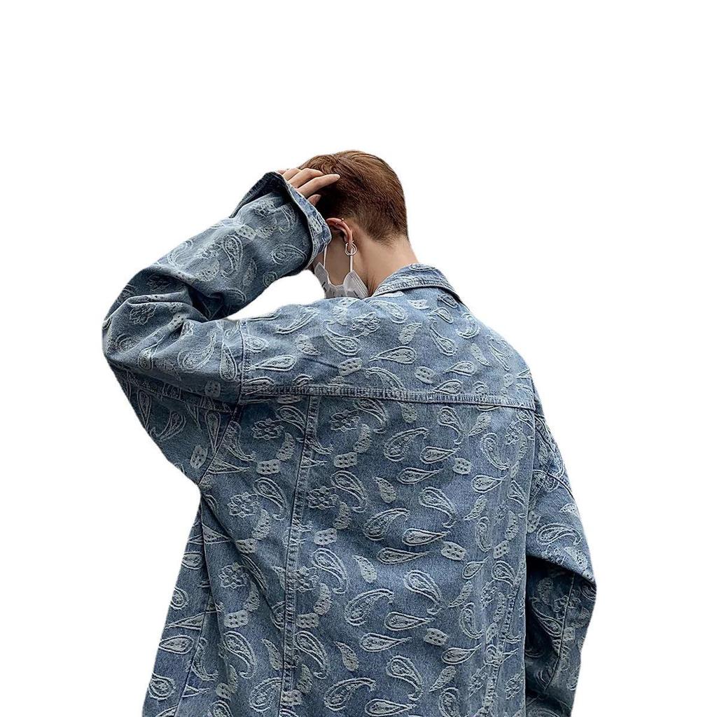 Мужская осенняя джинсовая куртка в корейском стиле с потертостями - жаккардовая, свободного кроя, повседневная, красивая, большого размера.