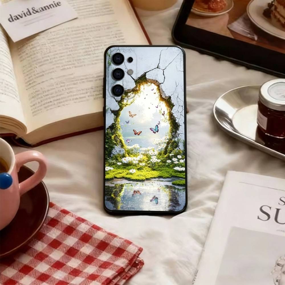 Beautiful butterfly Phone Case For Samsung S25,S24,S21,S22,S23,S30,Ultra,S20,Plus,Fe,Soft Black Cover