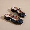Ретро туфли Мэри Джейн 2025 весна новые с мелким вырезом на мягкой подошве маленькие кожаные туфли универсальные на плоской подошве с юбкой одинарные туфли